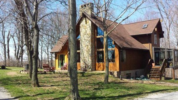 Howard Hanna Venango Image